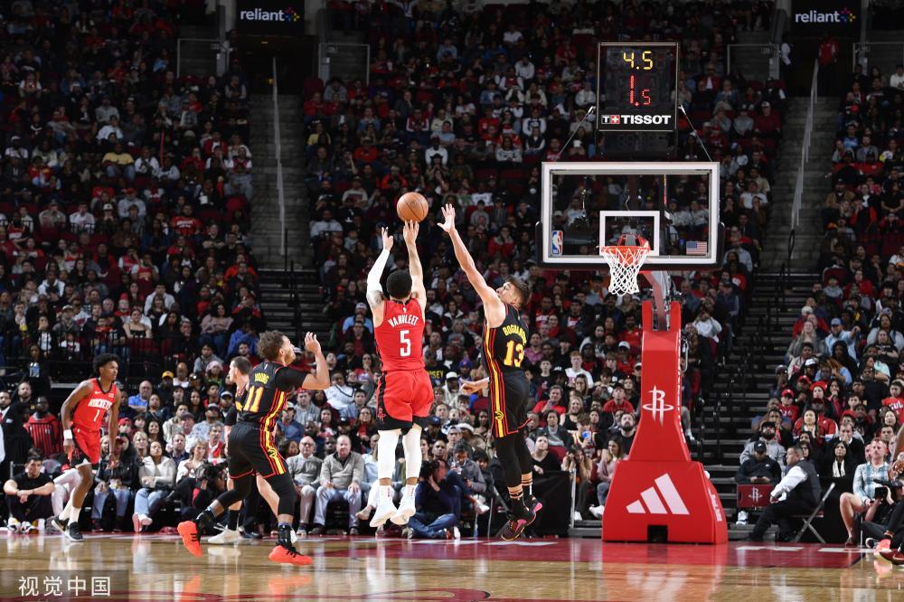 在篮球赛场 在篮球赛场