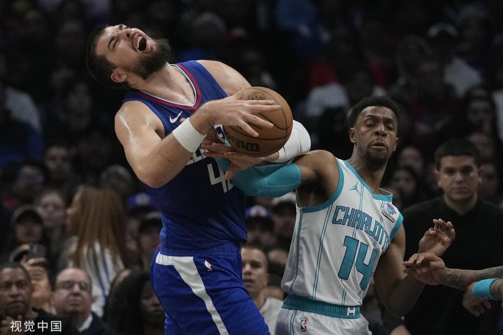 紧张的氛围 紧张的氛围