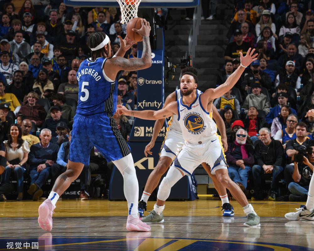 斯之间的互 斯之间的互