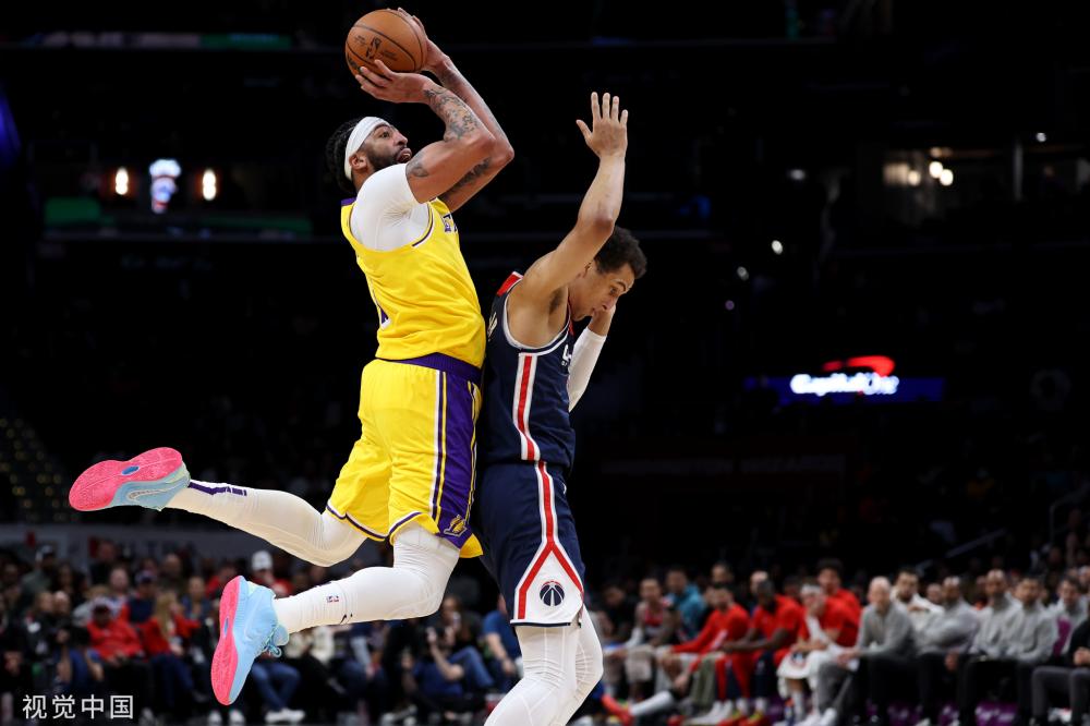 全场的焦点 全场的焦点